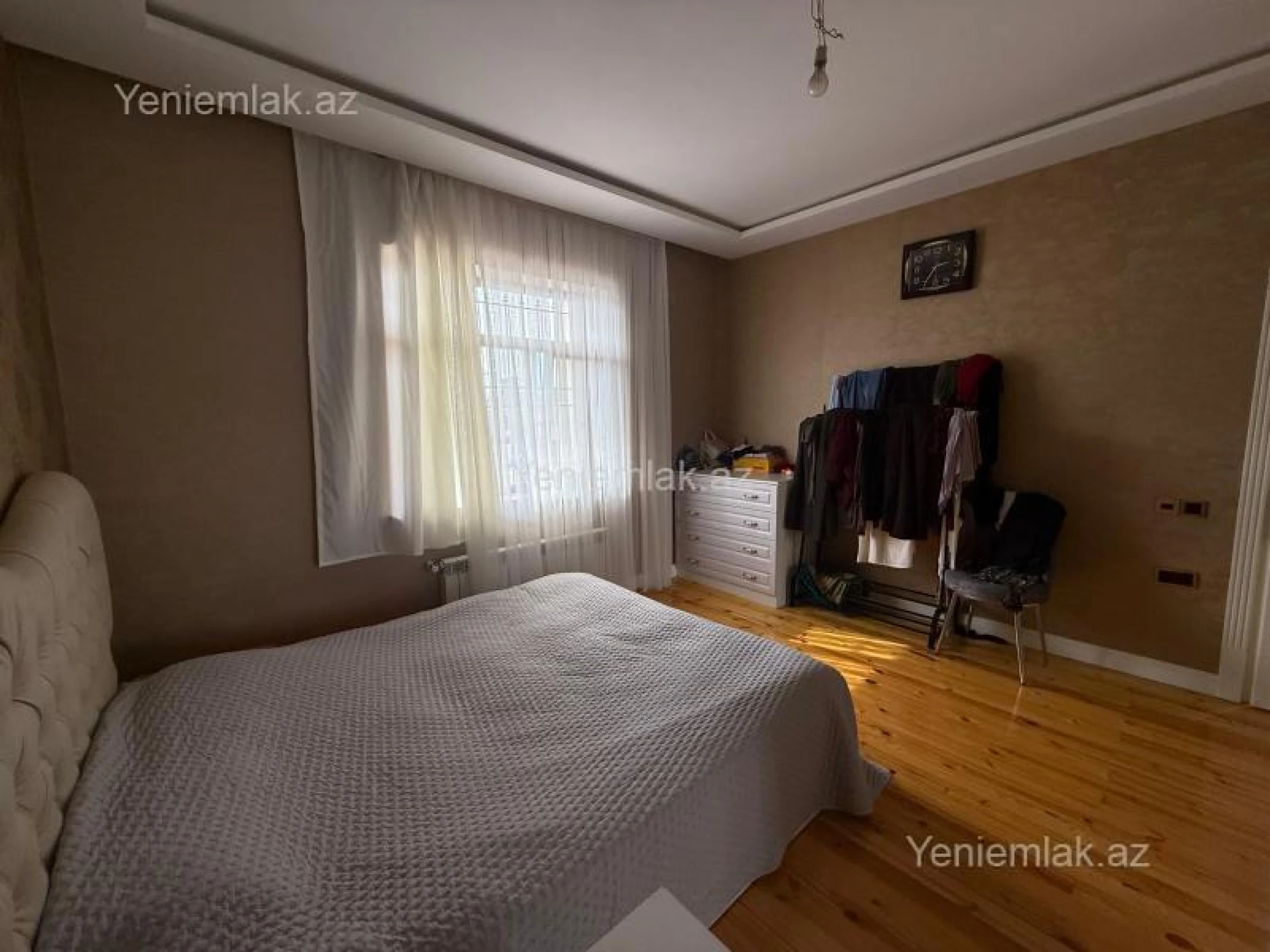 Satılır 4 otaqlı həyət evi 255 m²