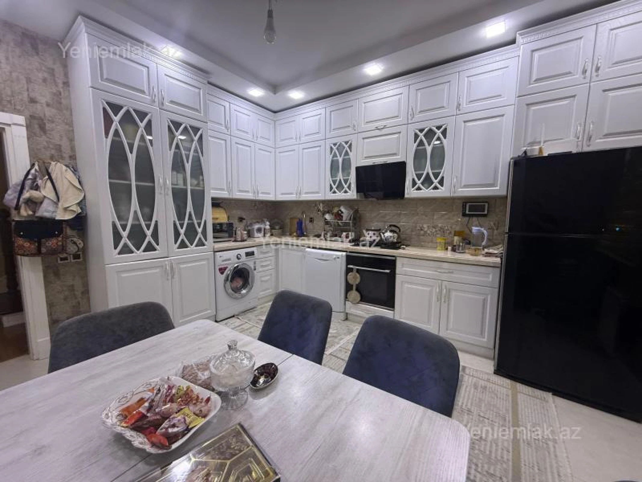Satılır 4 otaqlı həyət evi 255 m²