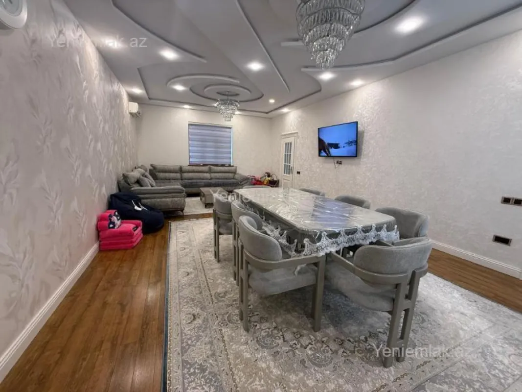 Satılır 4 otaqlı həyət evi 255 m²