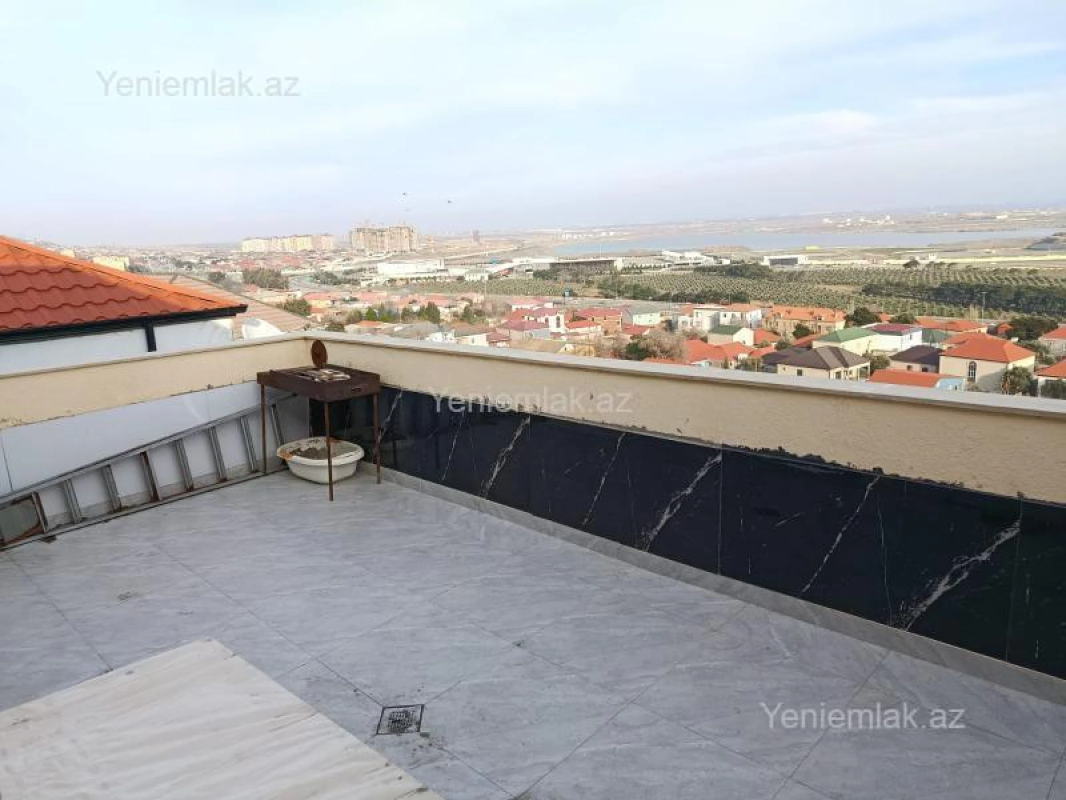 Satılır 4 otaqlı həyət evi 120 m²