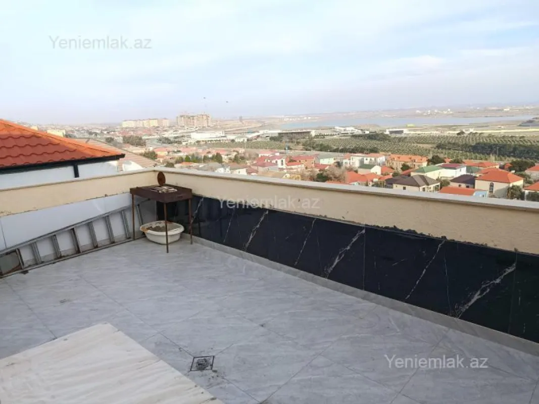 Satılır 4 otaqlı həyət evi 120 m²