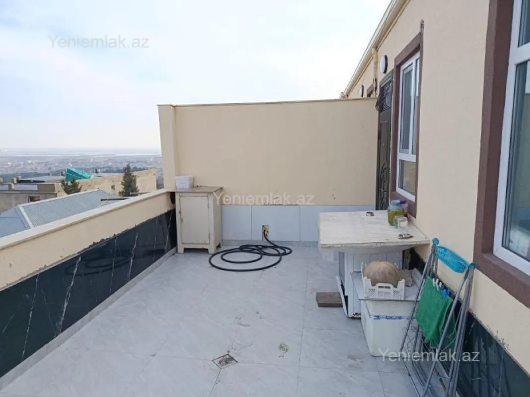Satılır 4 otaqlı həyət evi 120 m²