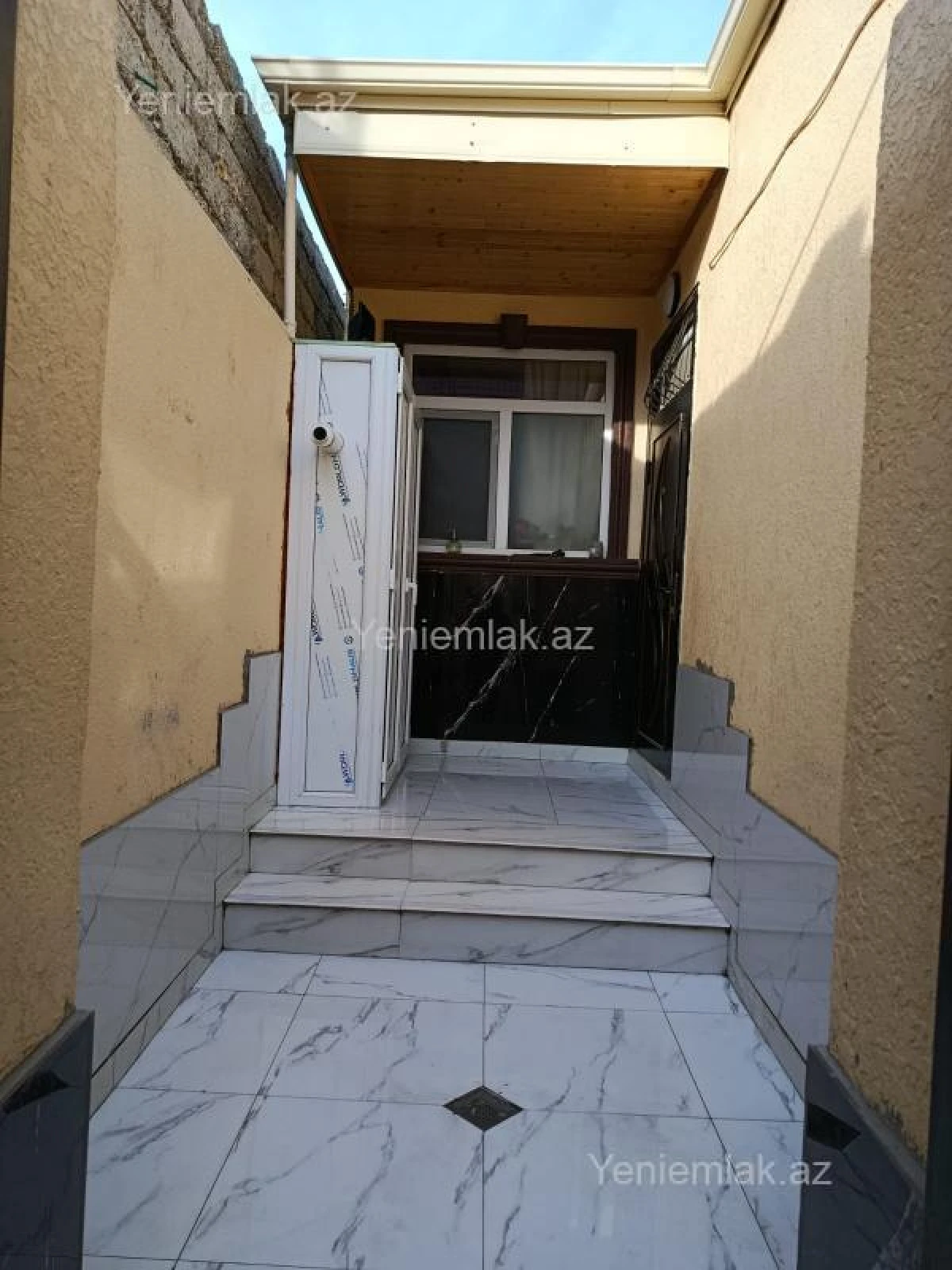 Satılır 4 otaqlı həyət evi 120 m²