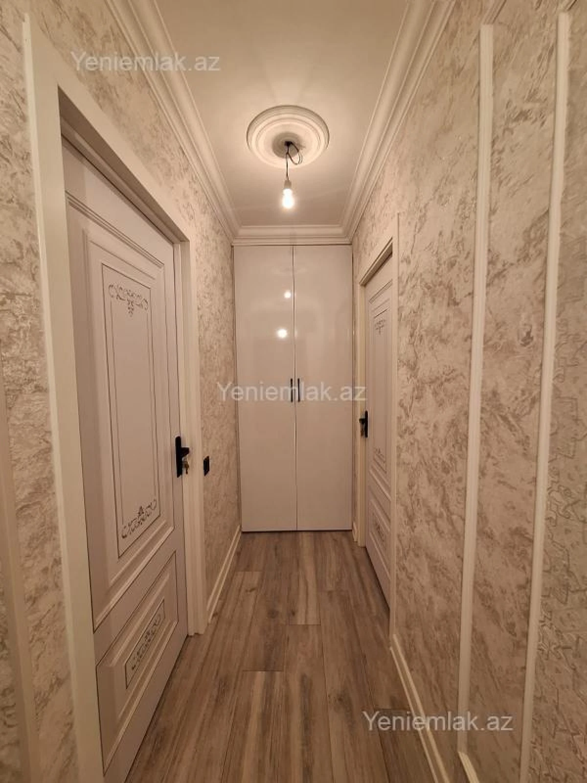 Satılır 2 otaqlı köhnə tikili 54 m²