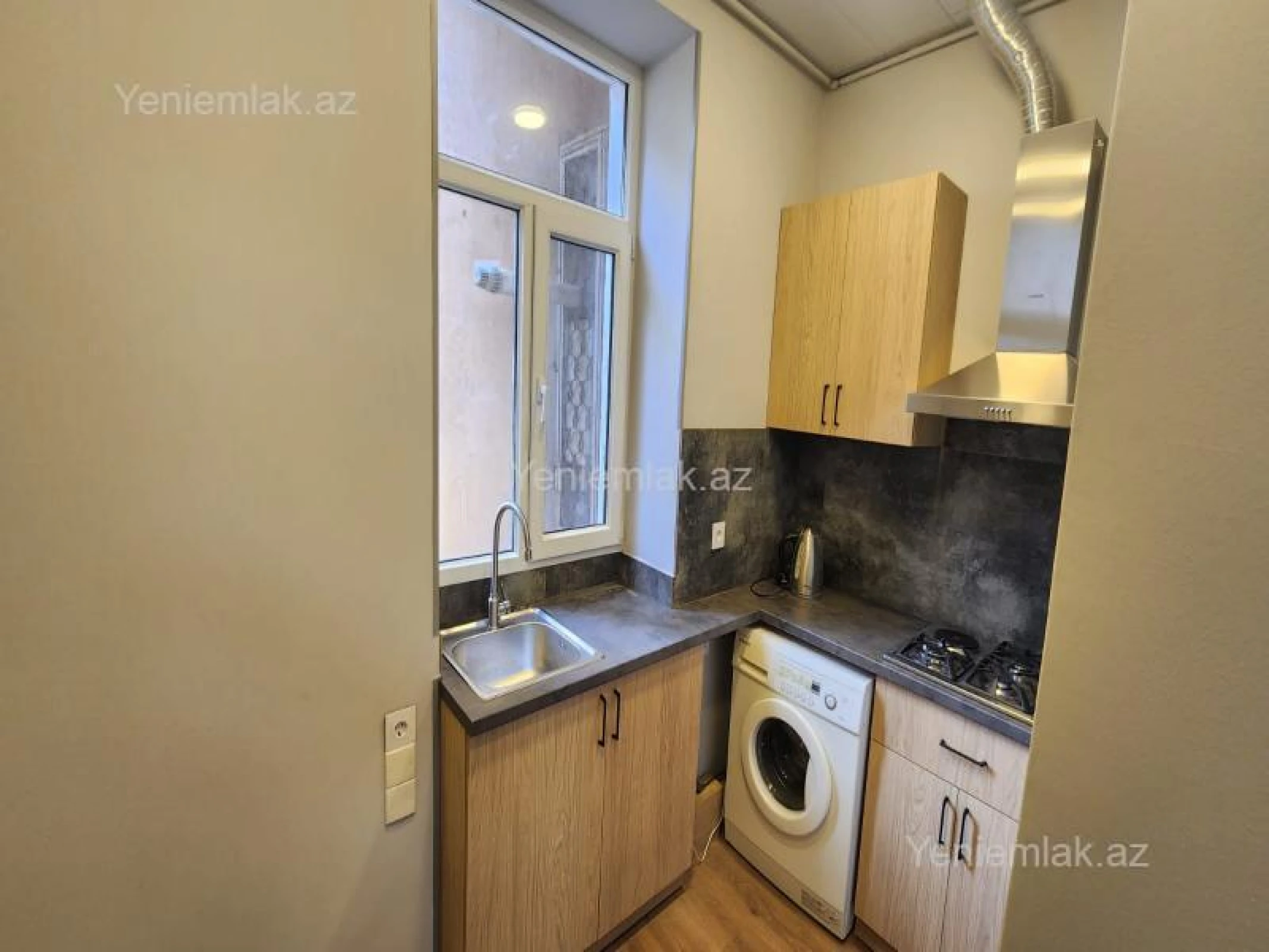 Satılır 2 otaqlı köhnə tikili 55 m²