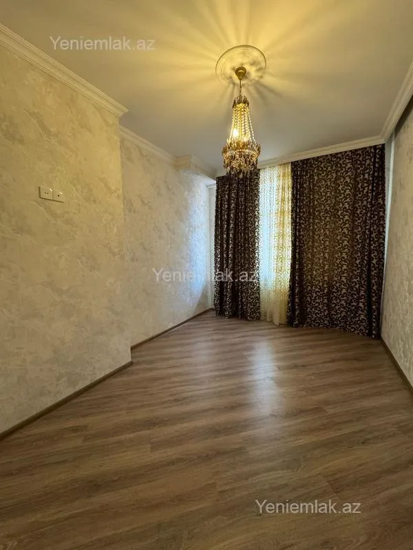 Satılır 2 otaqlı yeni tikili 60 m²