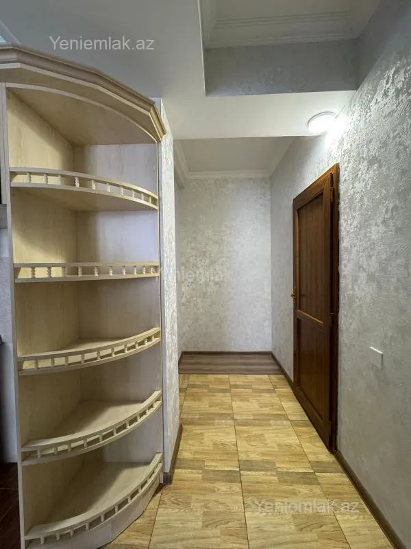 Satılır 2 otaqlı yeni tikili 60 m²