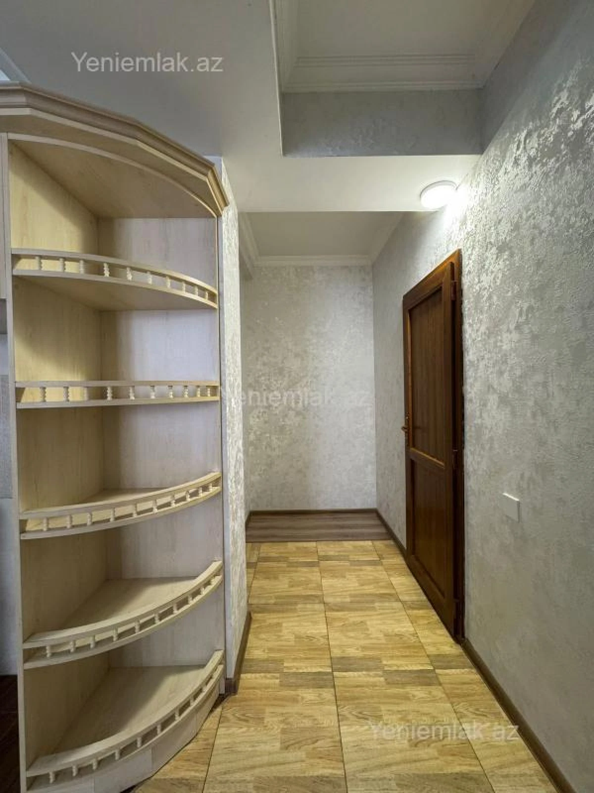 Satılır 2 otaqlı yeni tikili 60 m²