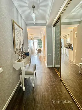 Satılır 2 otaqlı yeni tikili 70 m²