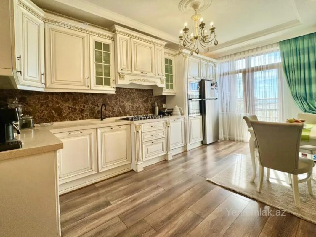 Satılır 2 otaqlı yeni tikili 70 m²