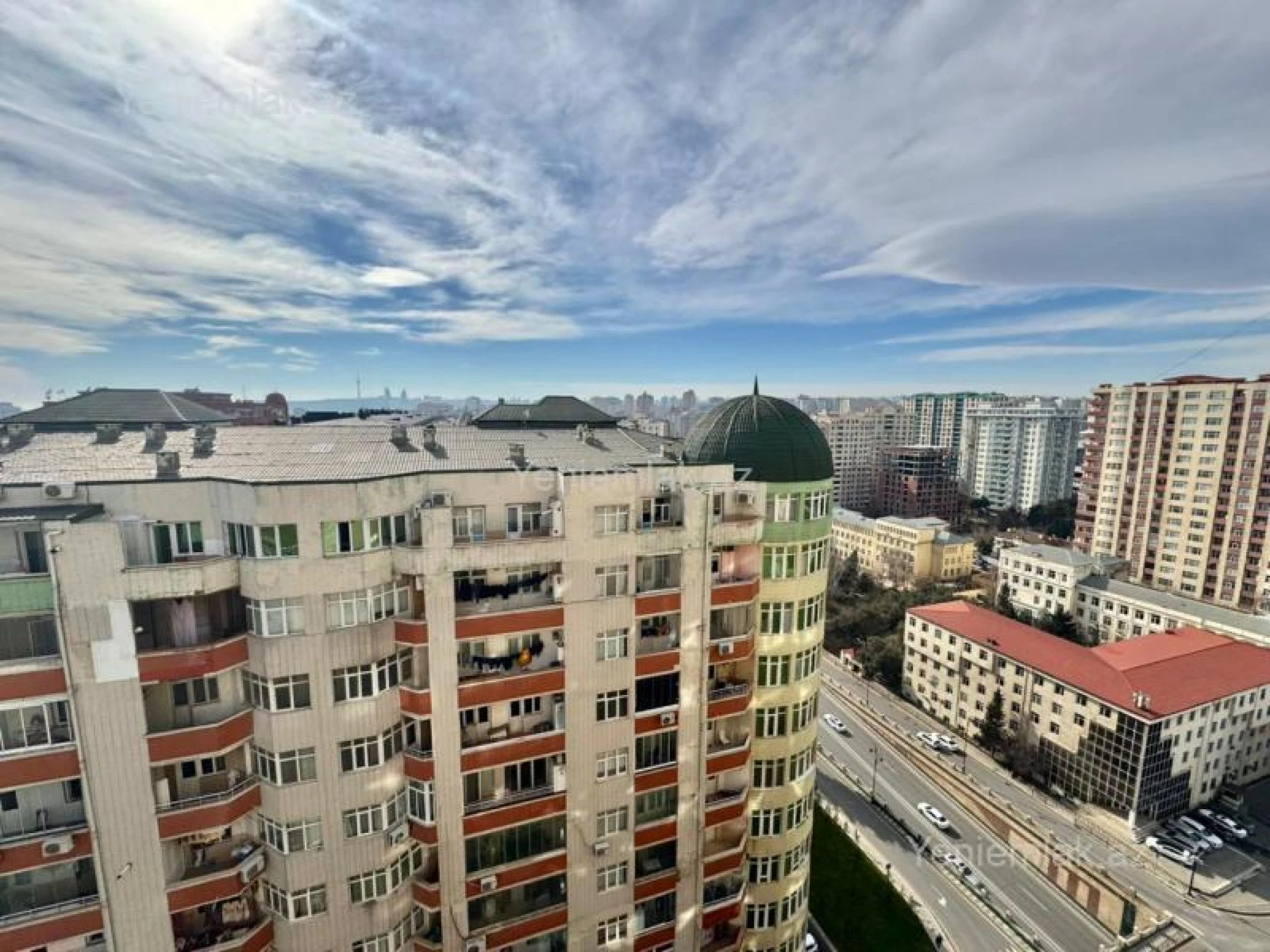 Satılır 2 otaqlı yeni tikili 70 m²