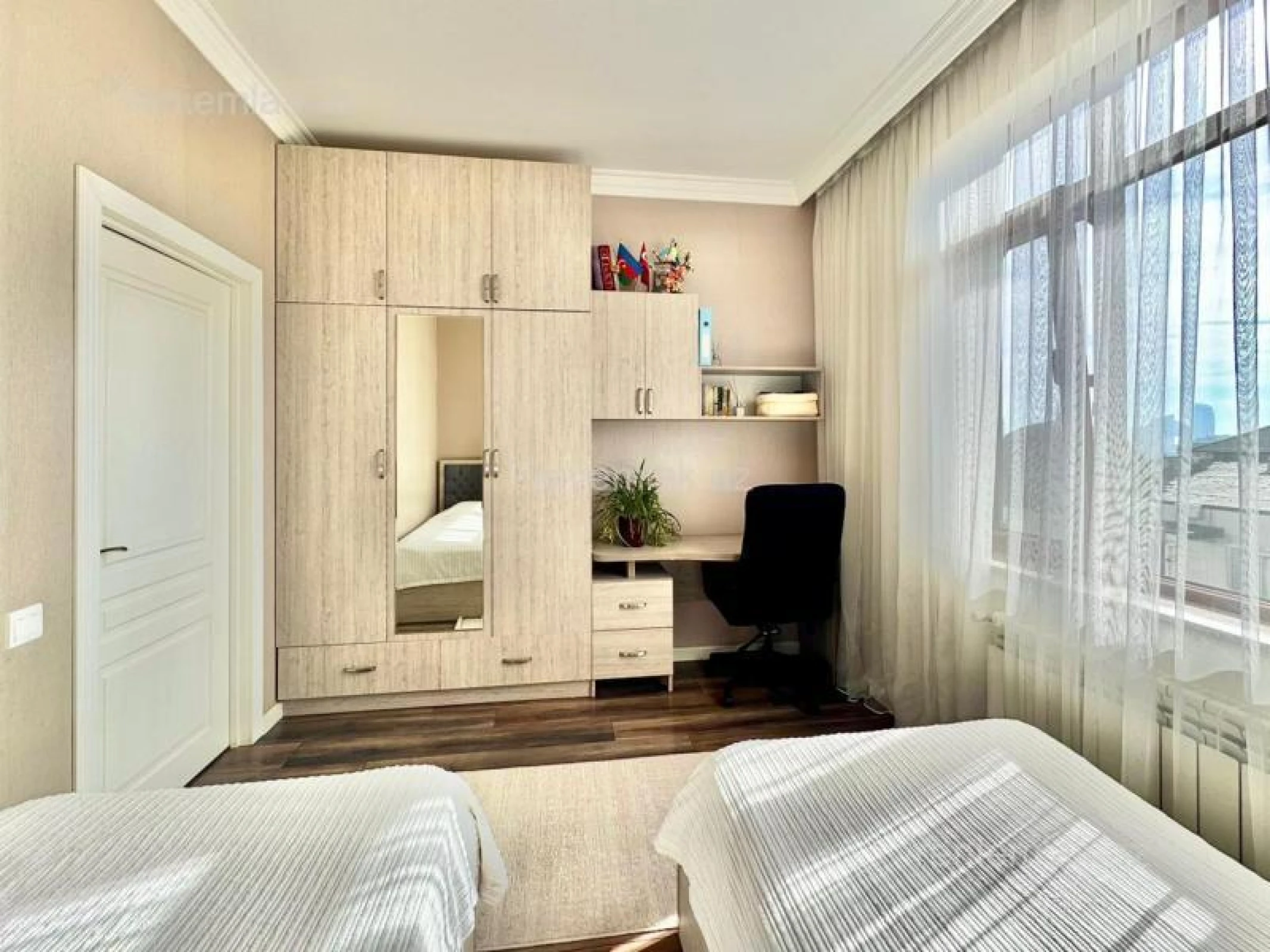 Satılır 2 otaqlı yeni tikili 70 m²