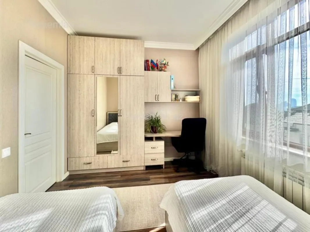 Satılır 2 otaqlı yeni tikili 70 m²