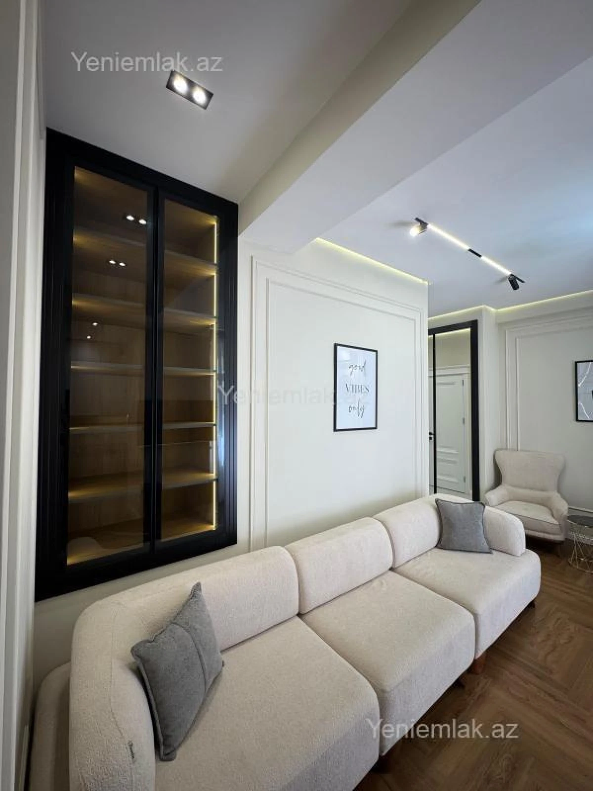 Satılır 3 otaqlı yeni tikili 85 m²