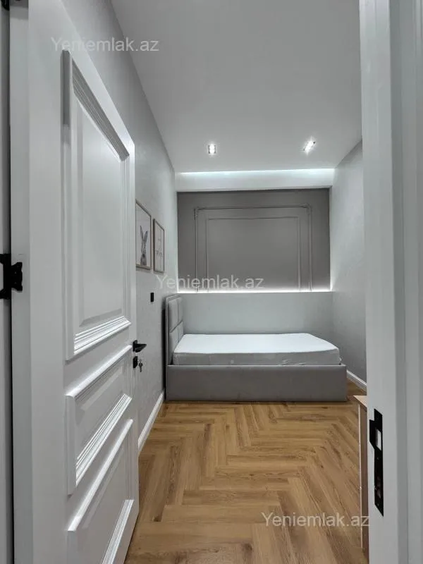 Satılır 3 otaqlı yeni tikili 85 m²