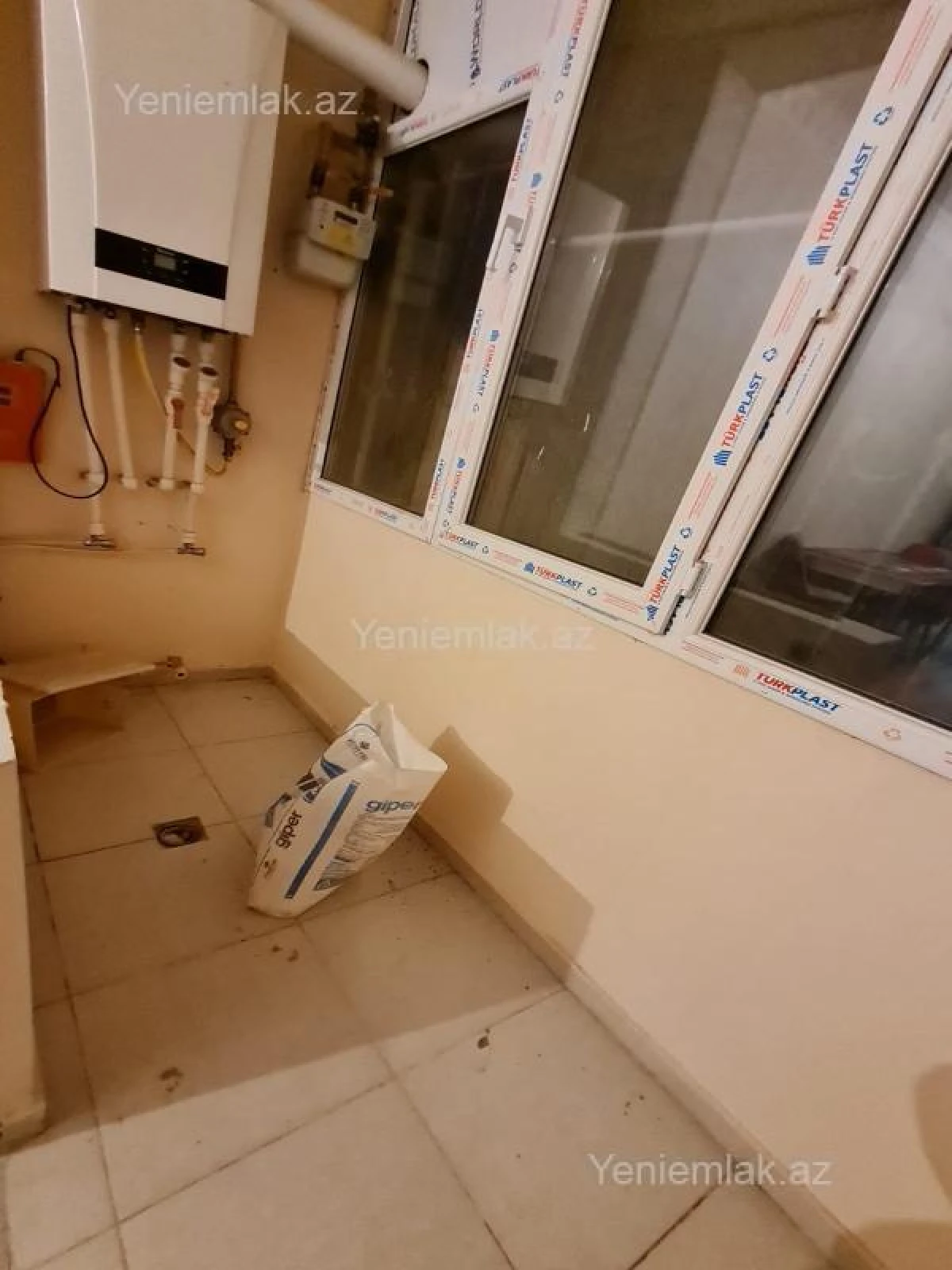 Satılır 3 otaqlı yeni tikili 83 m²
