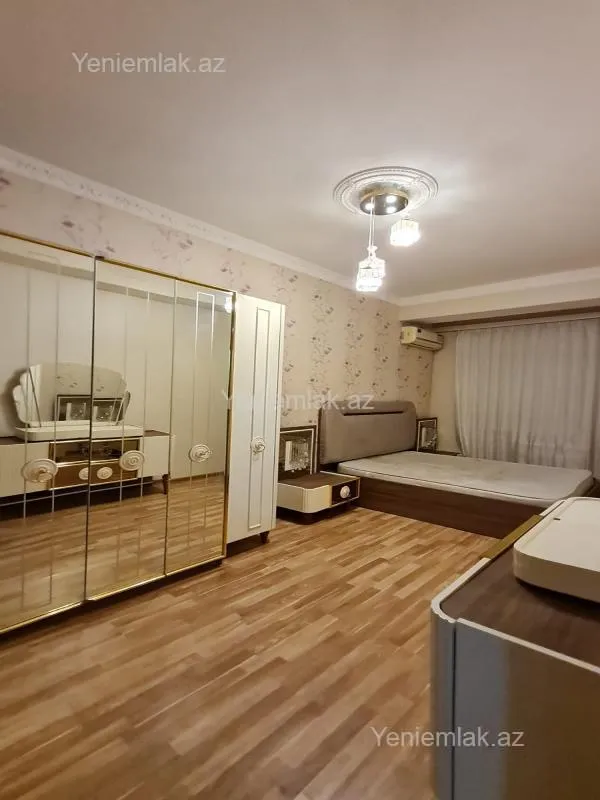 Satılır 3 otaqlı yeni tikili 83 m²