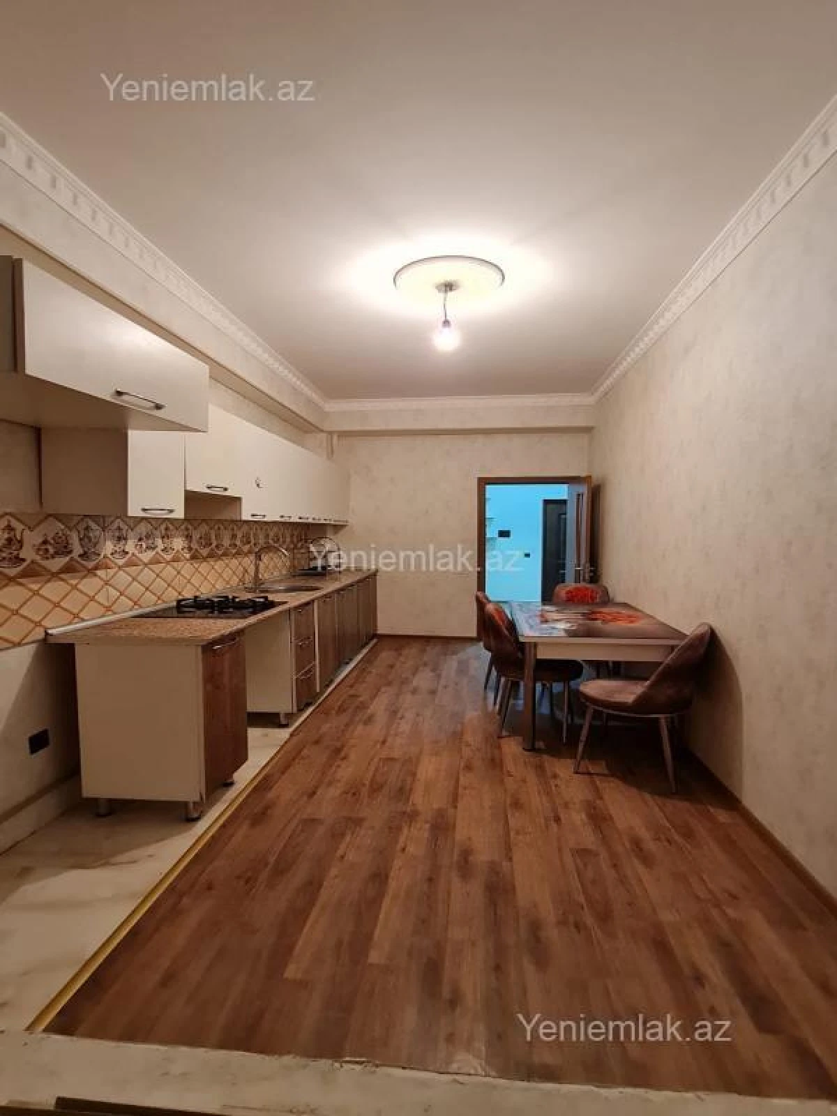 Satılır 3 otaqlı yeni tikili 83 m²