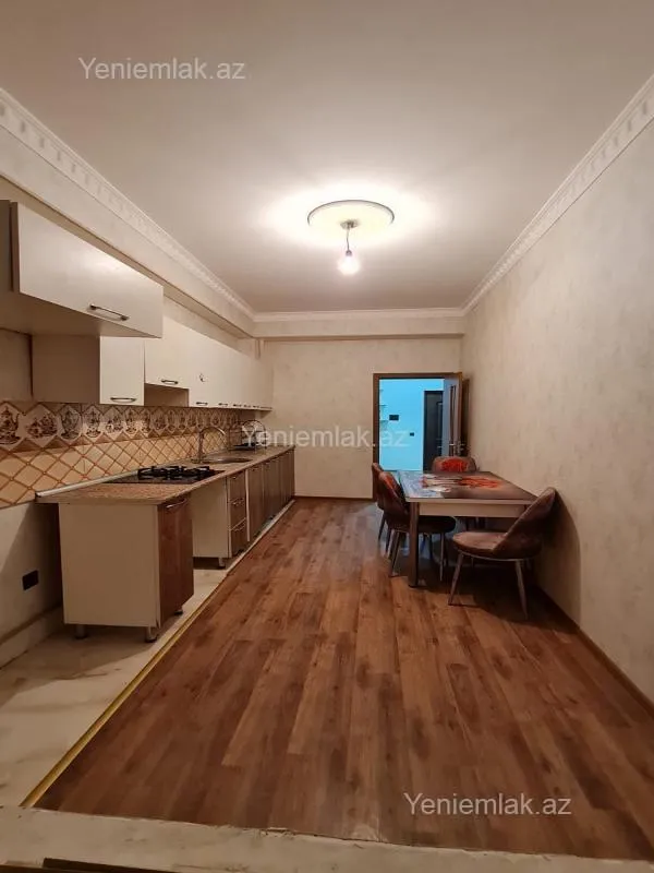 Satılır 3 otaqlı yeni tikili 83 m²