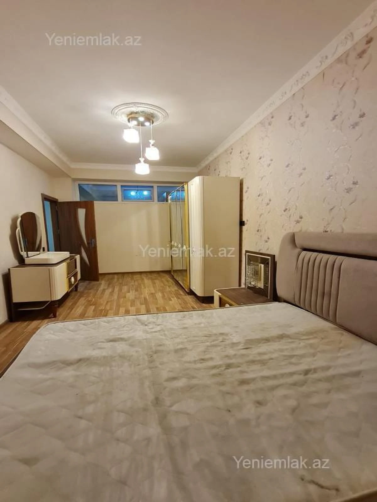Satılır 3 otaqlı yeni tikili 83 m²