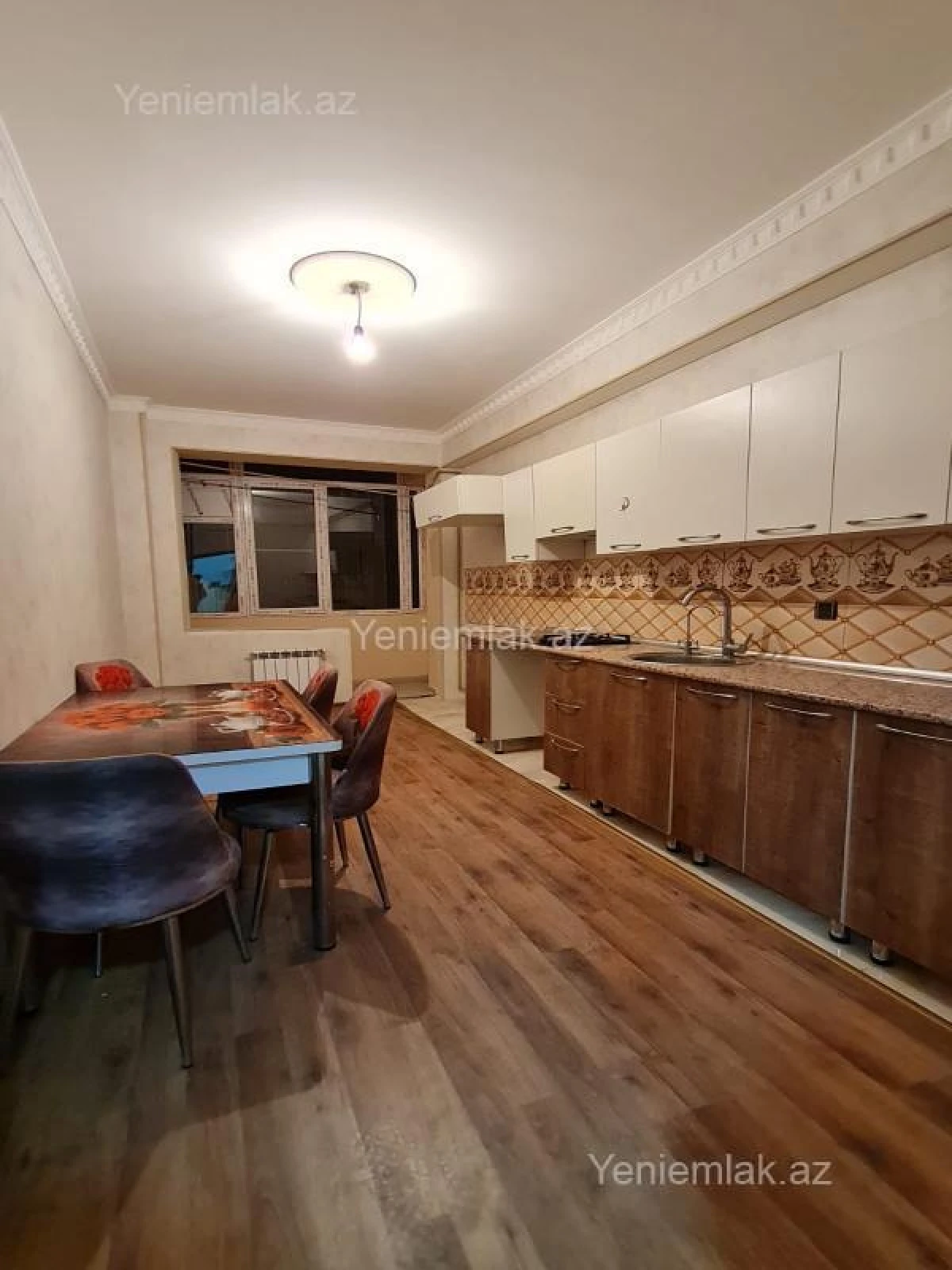Satılır 3 otaqlı yeni tikili 83 m²