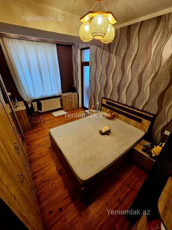 Satılır 3 otaqlı yeni tikili 78 m²