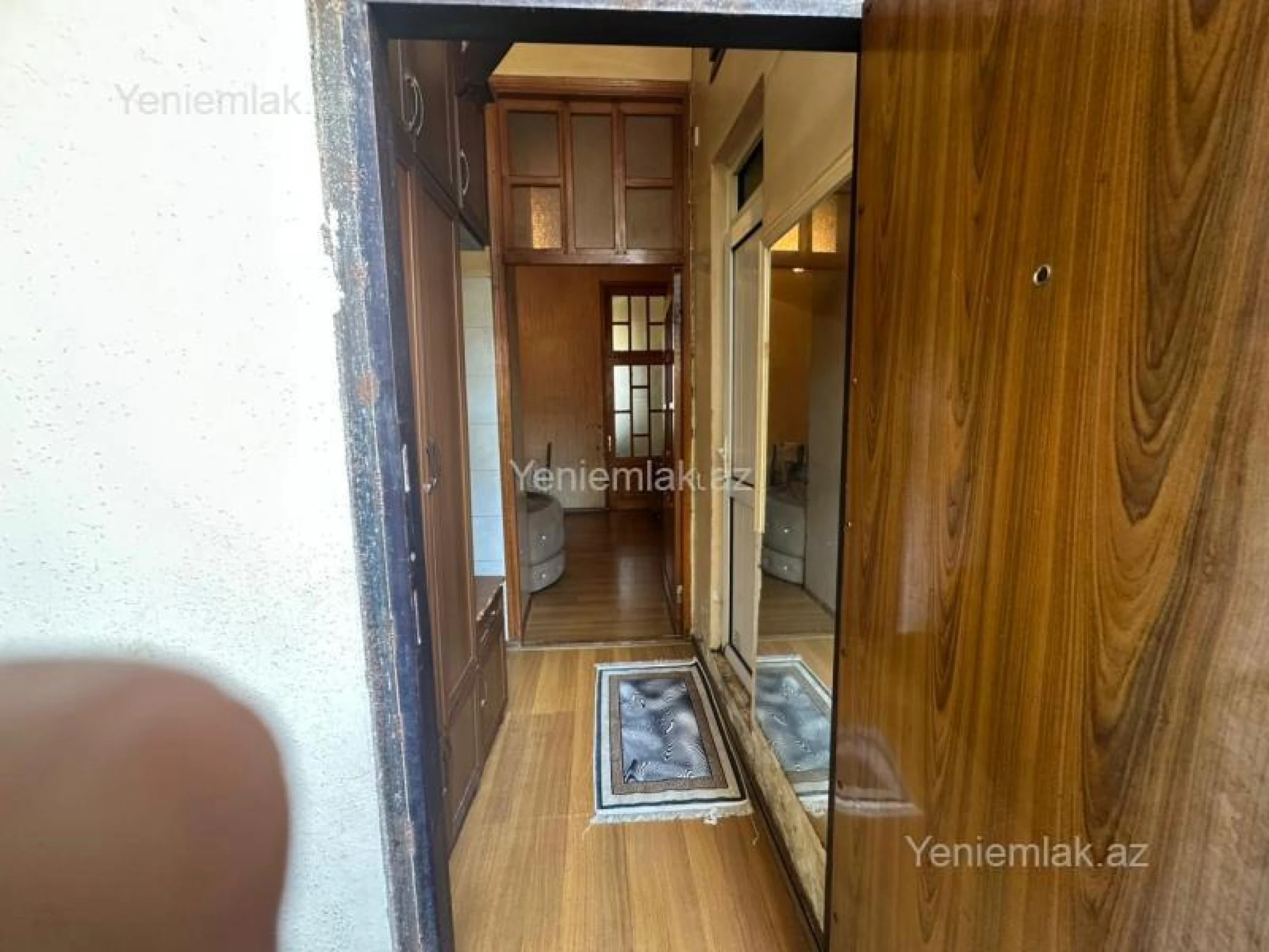 Satılır 2 otaqlı köhnə tikili 60 m²