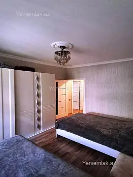 Satılır 2 otaqlı köhnə tikili 65 m²