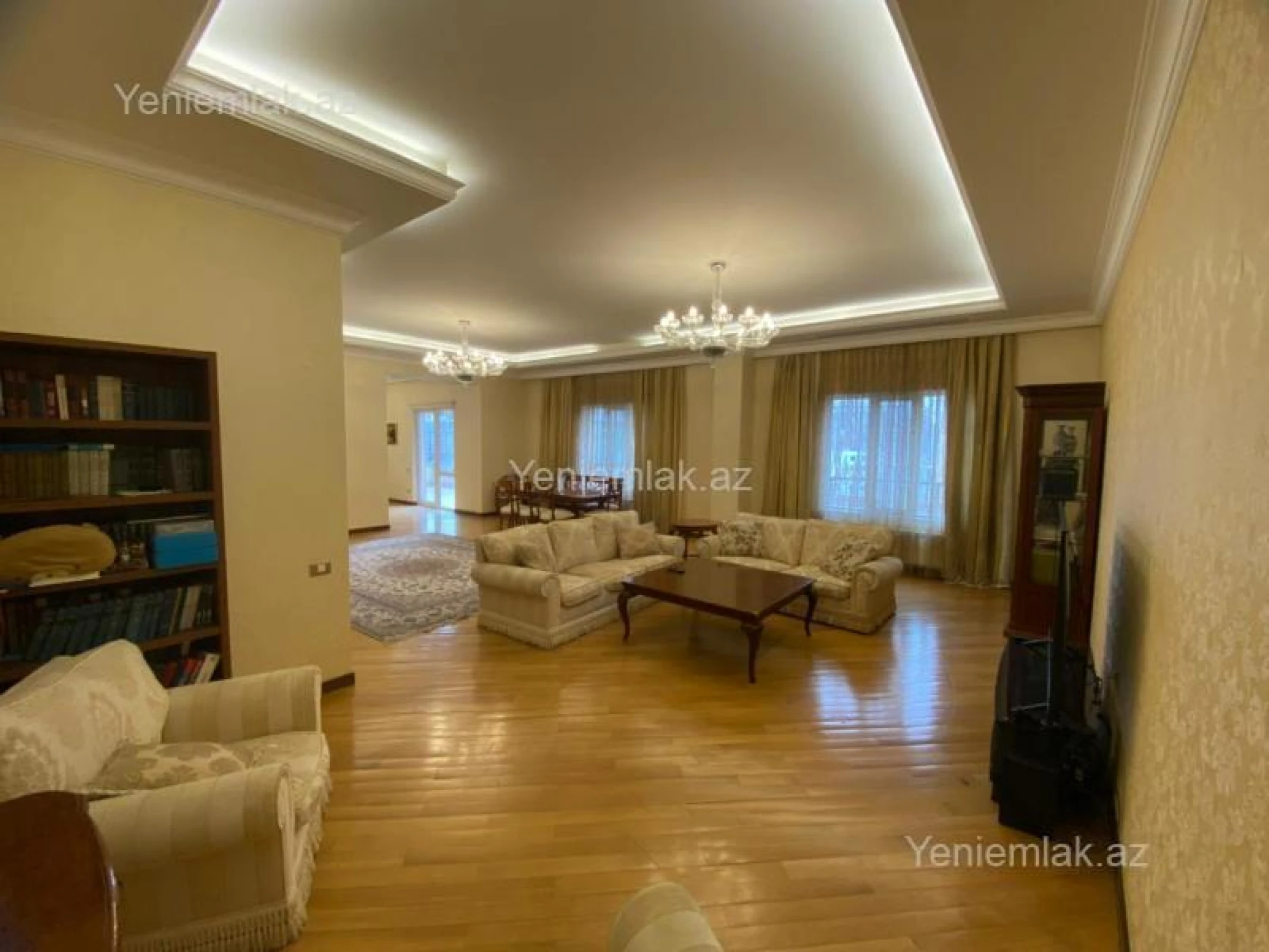 Satılır 6 otaqlı yeni tikili 290 m²