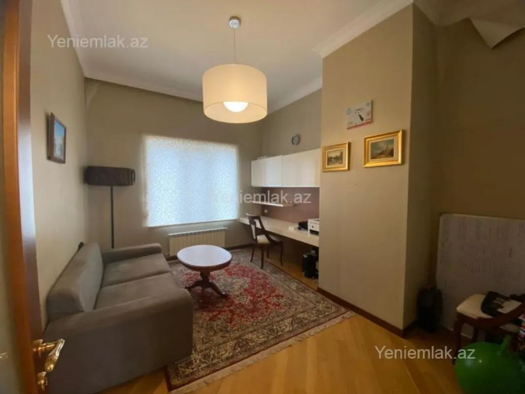 Satılır 6 otaqlı yeni tikili 290 m²