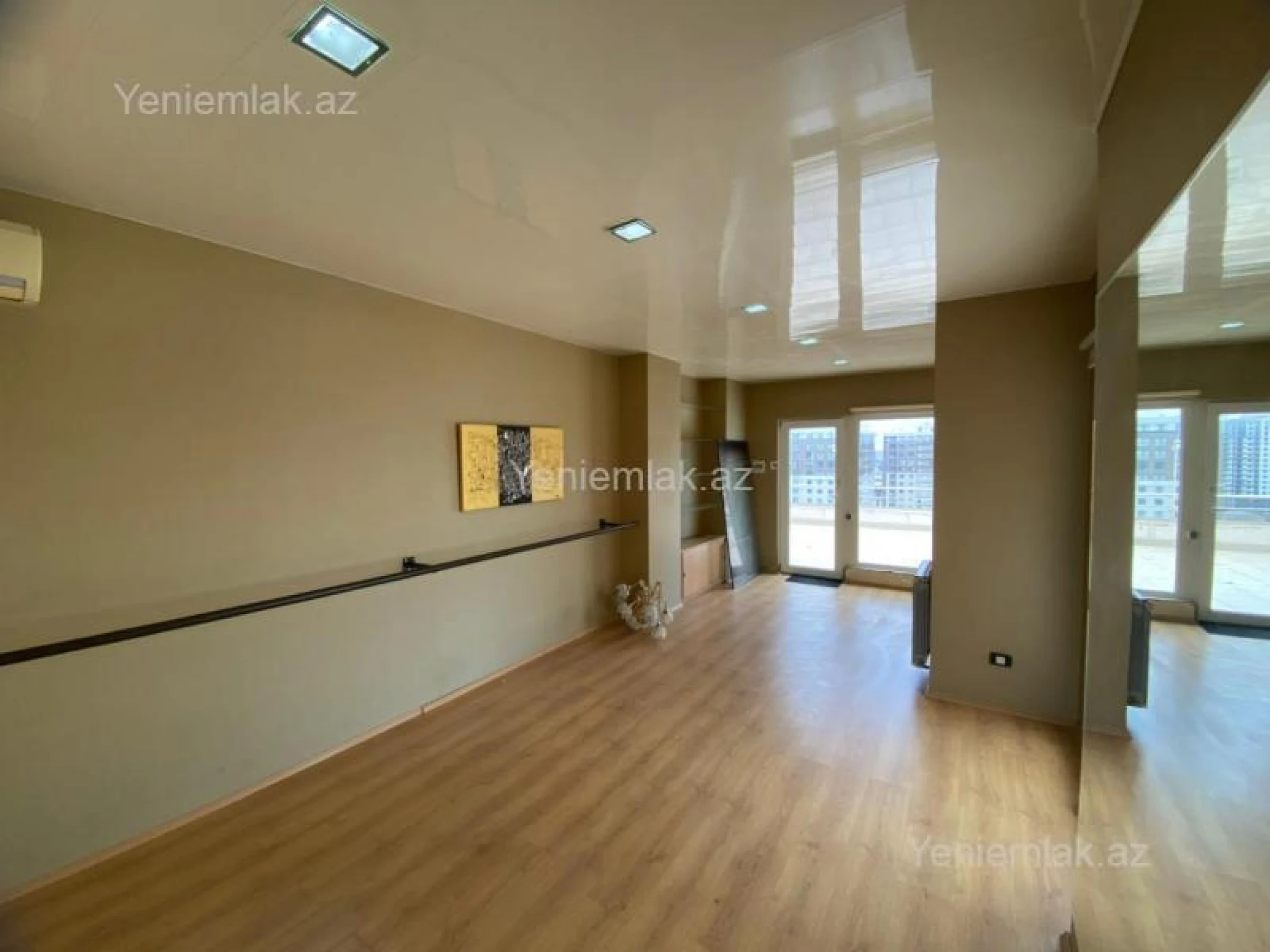 Satılır 6 otaqlı yeni tikili 290 m²