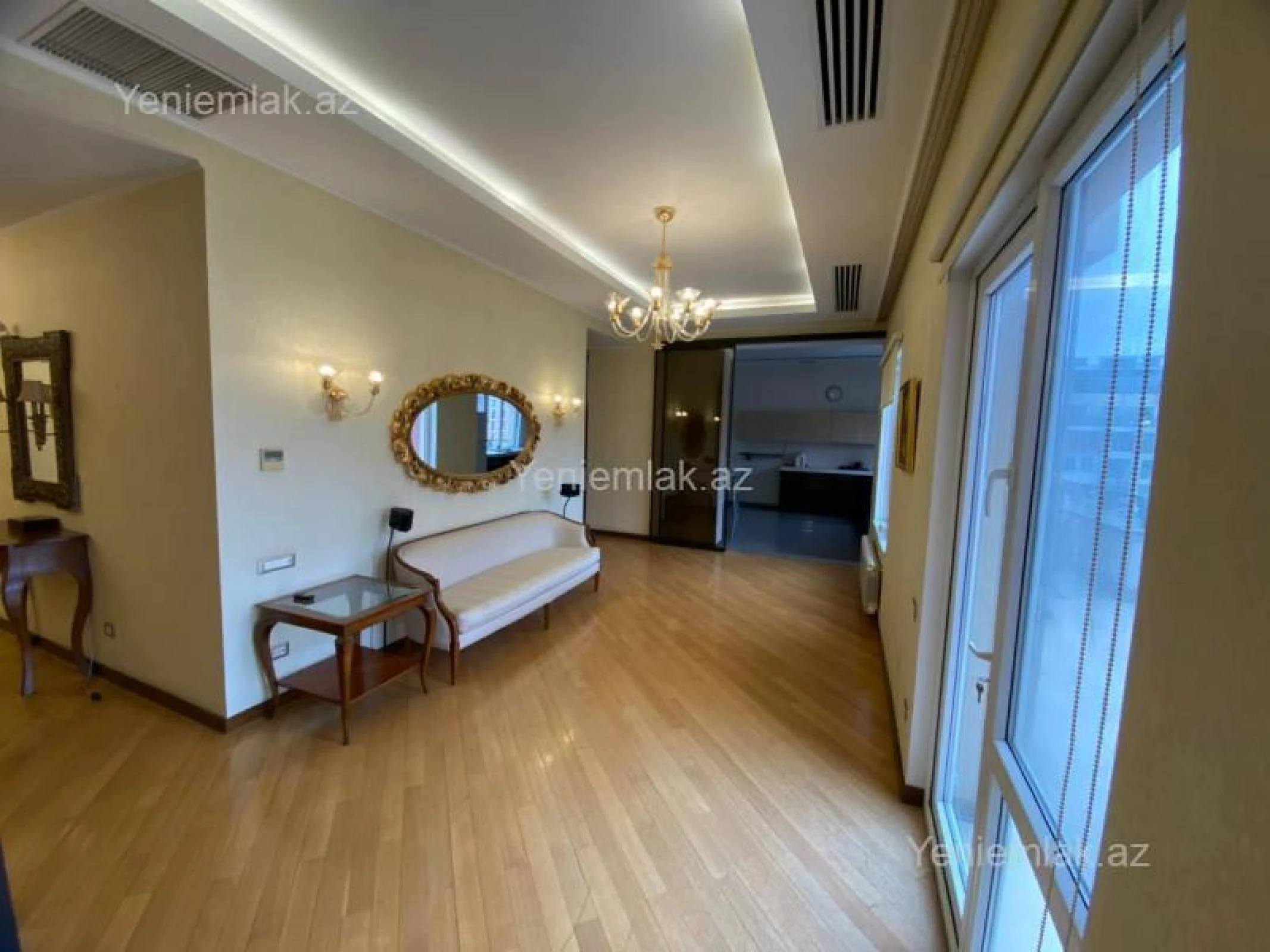 Satılır 6 otaqlı yeni tikili 290 m²