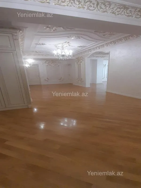 Satılır 6 otaqlı yeni tikili 230 m²