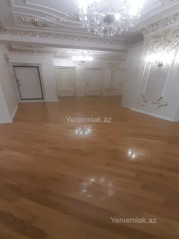 Satılır 6 otaqlı yeni tikili 230 m²