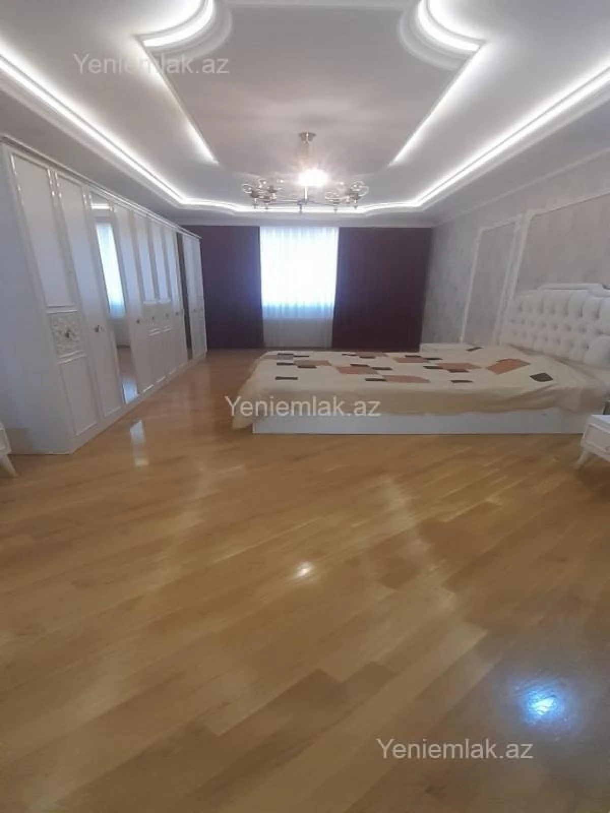 Satılır 6 otaqlı yeni tikili 230 m²