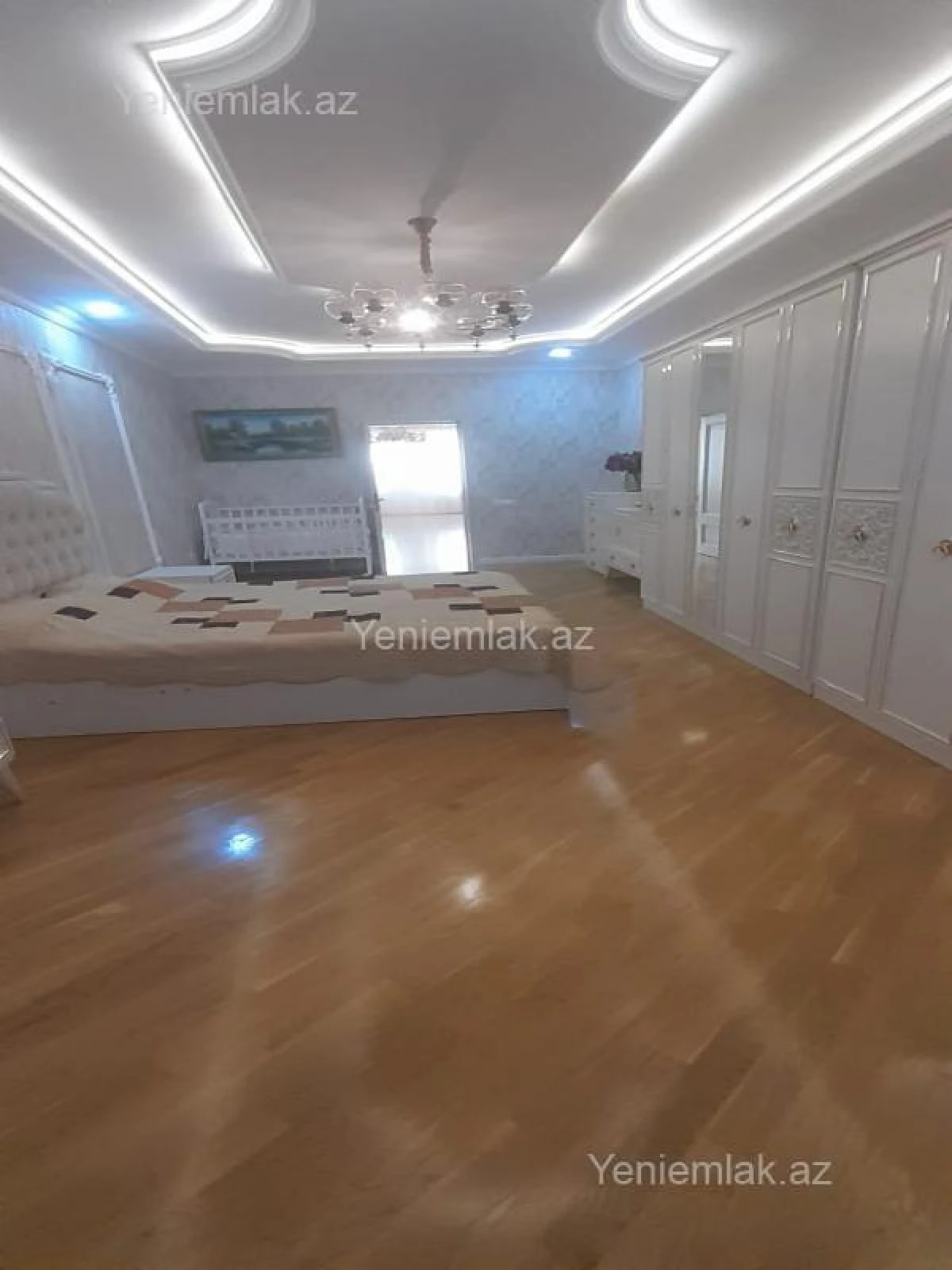 Satılır 6 otaqlı yeni tikili 230 m²