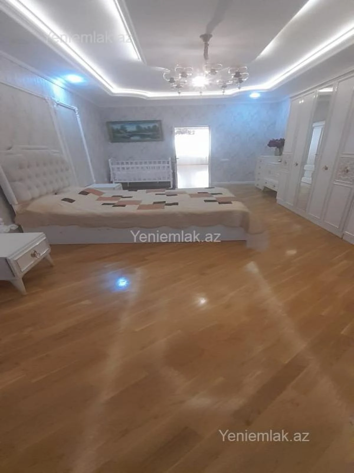 Satılır 6 otaqlı yeni tikili 230 m²