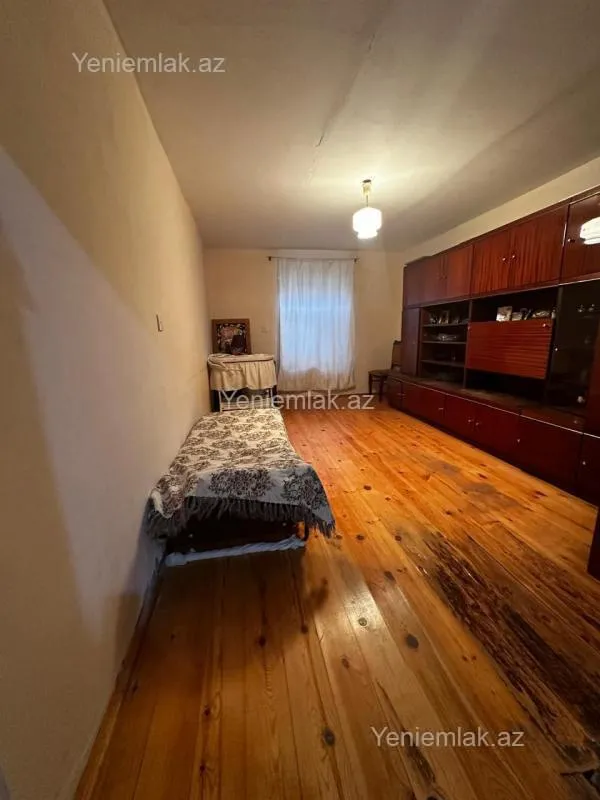 Satılır 4 otaqlı həyət evi 160 m²