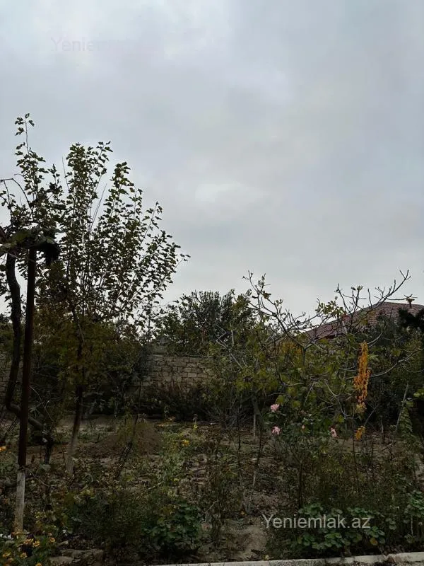 Satılır 4 otaqlı həyət evi 160 m²