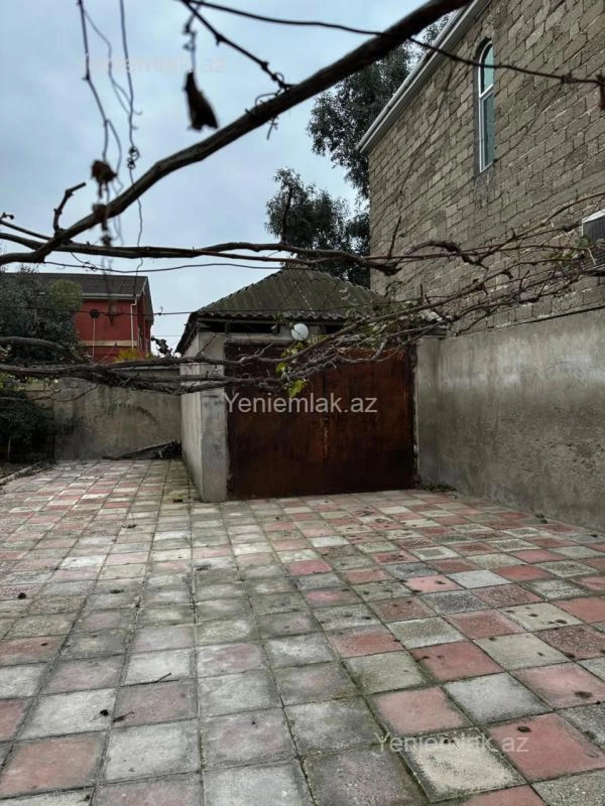 Satılır 4 otaqlı həyət evi 160 m²