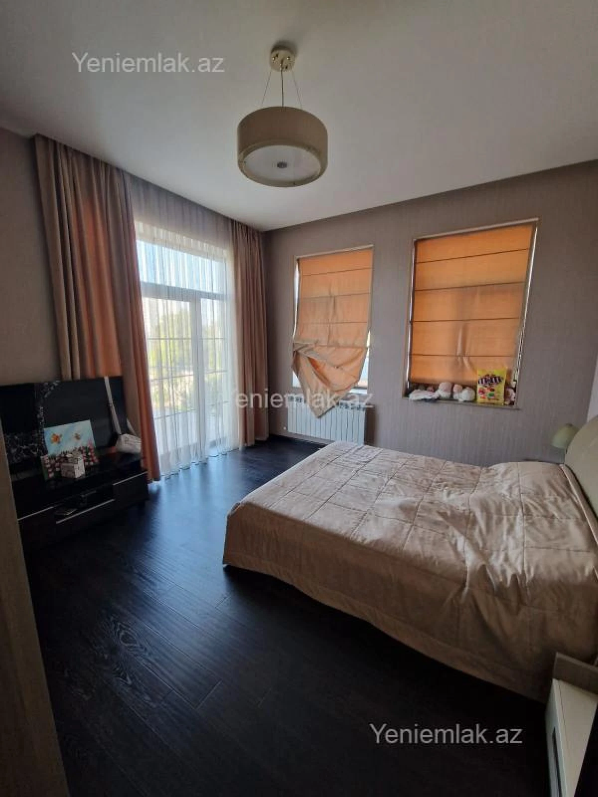 Satılır 4 otaqlı həyət evi 200 m²