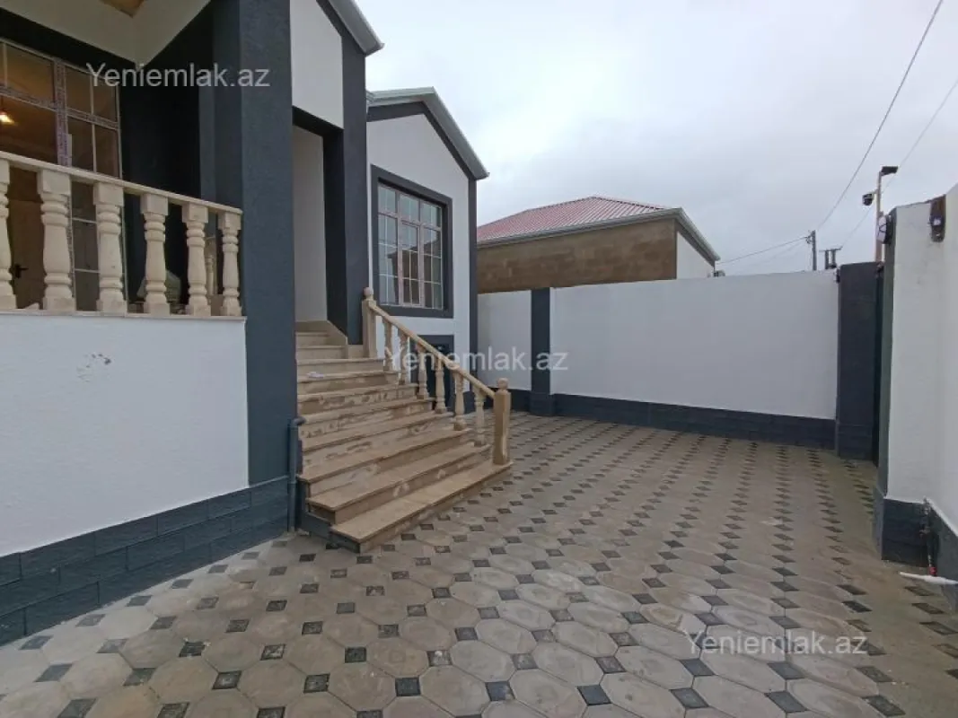 Satılır 3 otaqlı həyət evi 100 m²