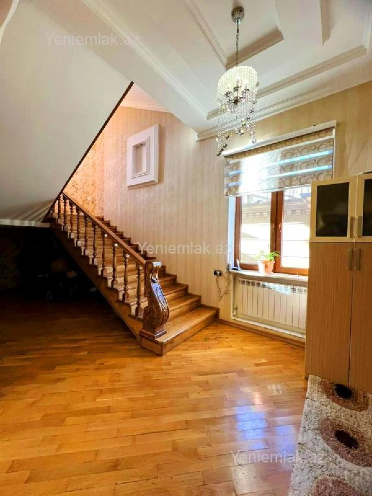 Satılır 7 otaqlı həyət evi 500 m²