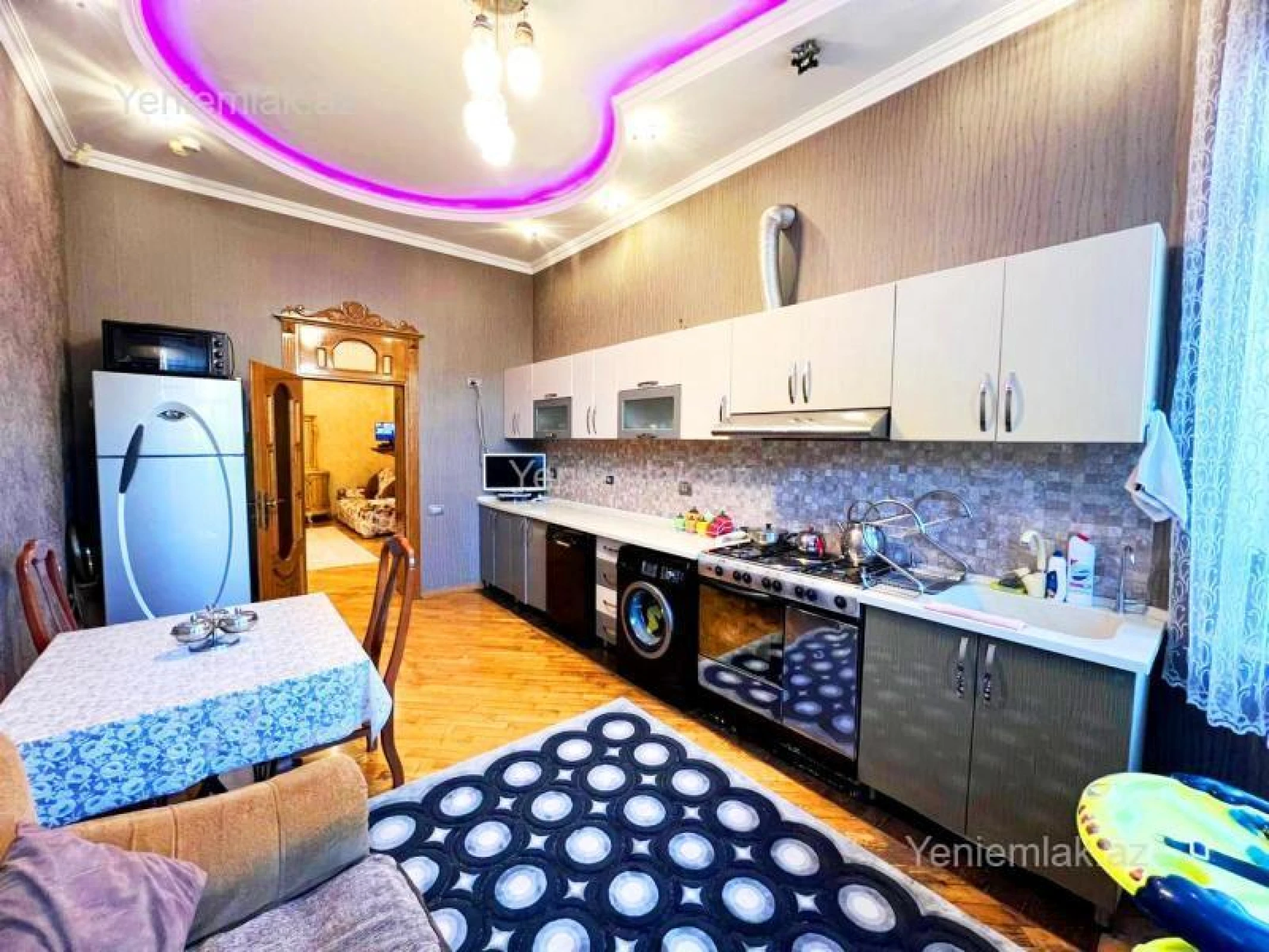 Satılır 7 otaqlı həyət evi 500 m²