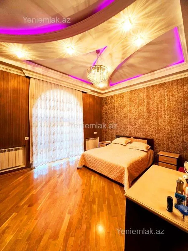 Satılır 7 otaqlı həyət evi 500 m²