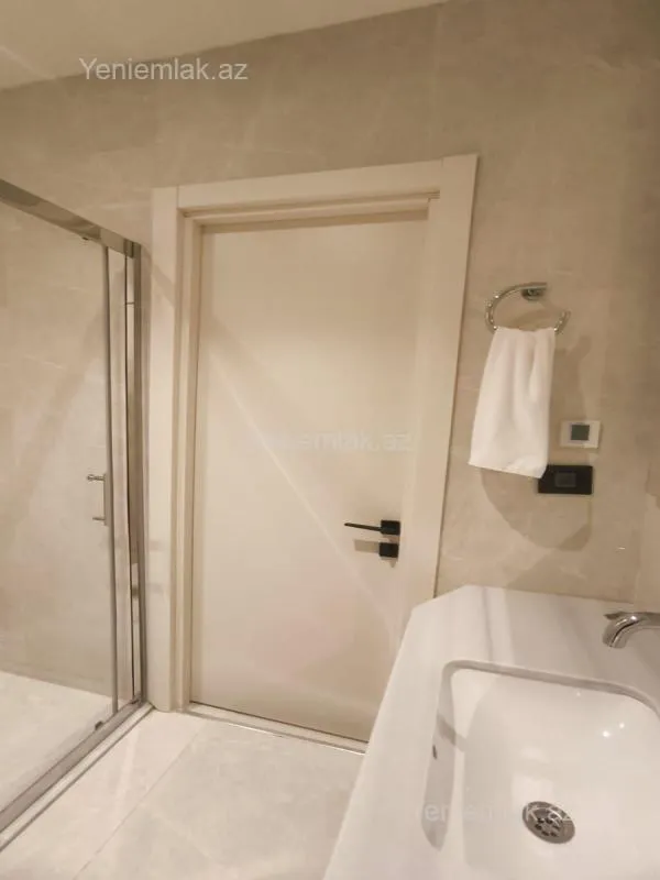 Satılır 2 otaqlı yeni tikili 105 m²