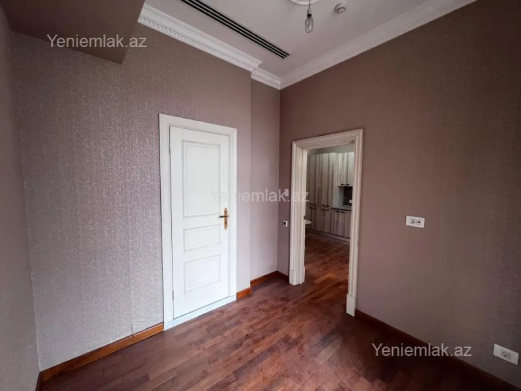 Satılır 6 otaqlı yeni tikili 420 m²