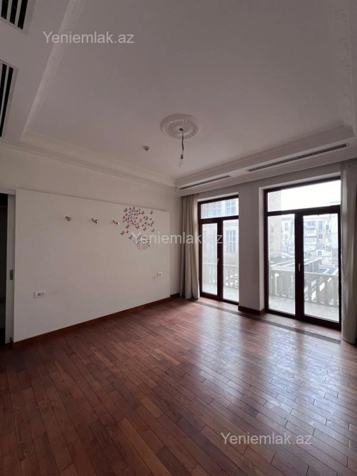 Satılır 6 otaqlı yeni tikili 420 m²
