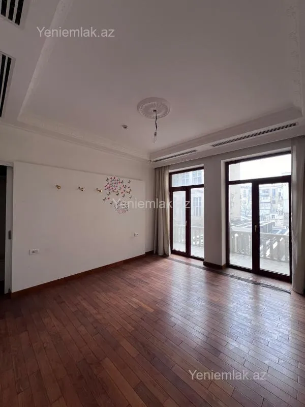 Satılır 6 otaqlı yeni tikili 420 m²