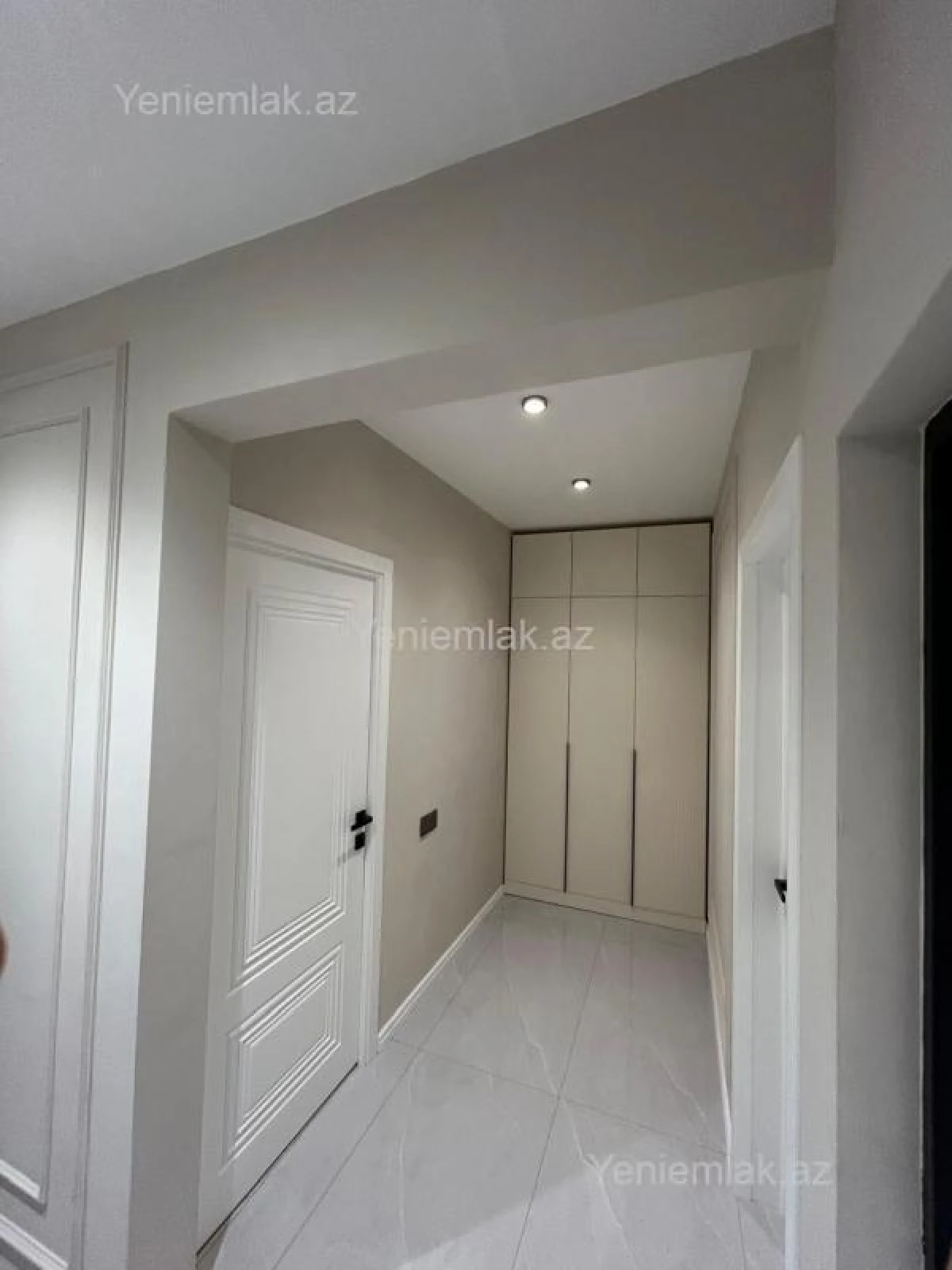 Satılır 3 otaqlı köhnə tikili 65 m²